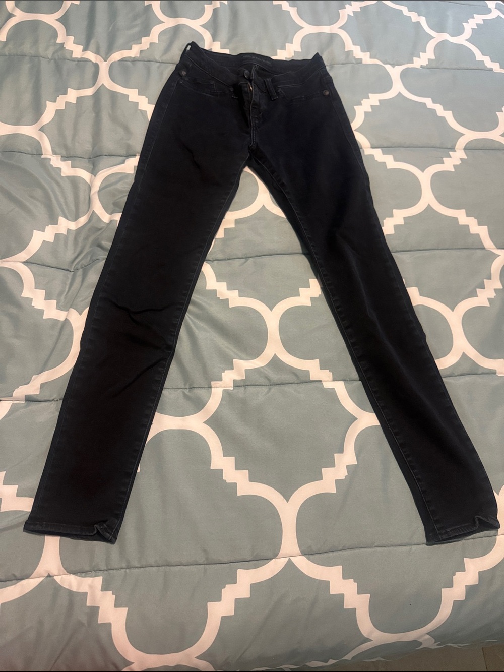 Rock&Republic dark Navy Women’s Skinny Med Rise Jeans sz4